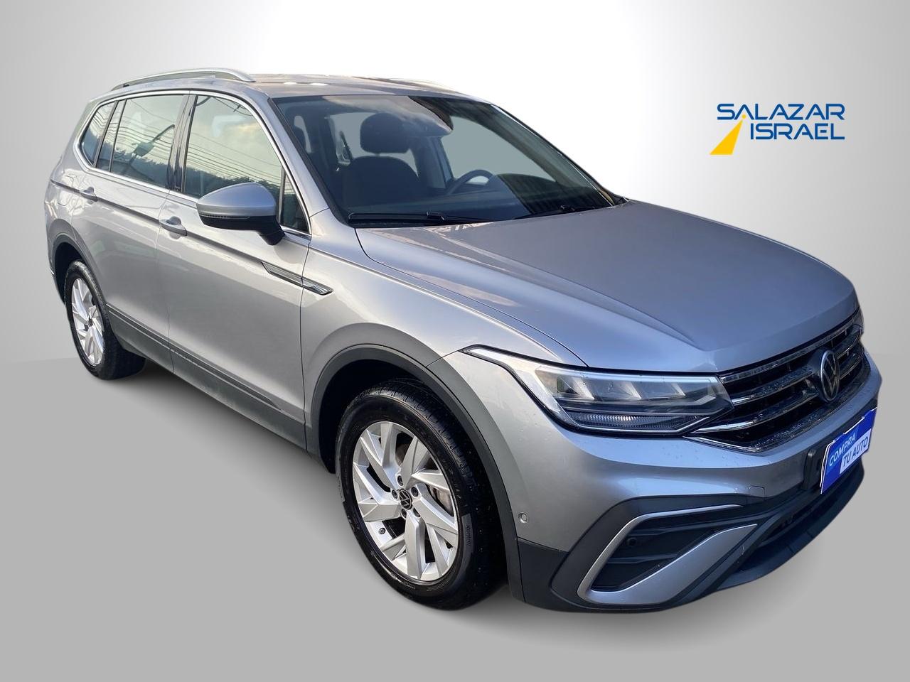 Station Wagon Volkswagen Tiguan