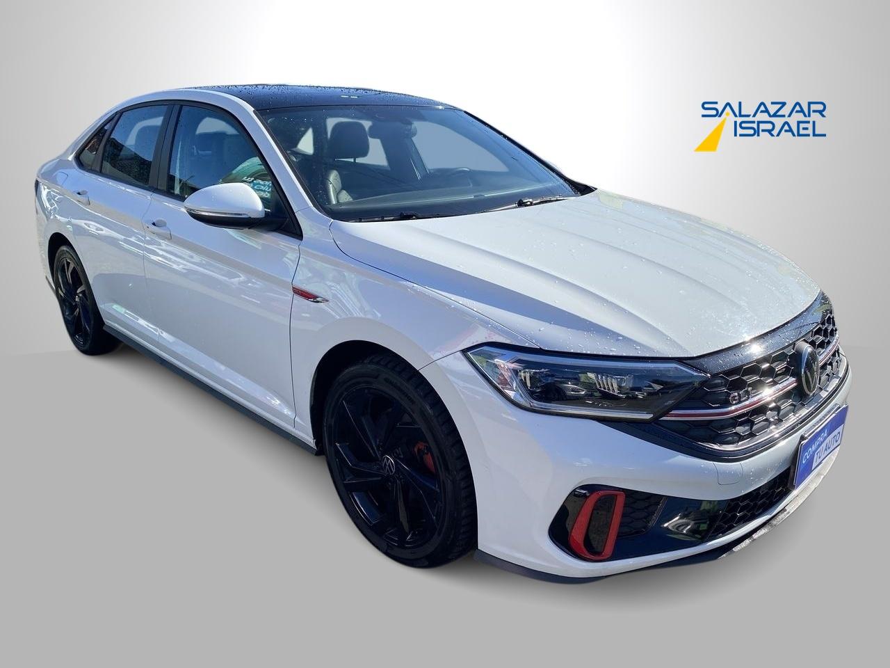 Automovil Volkswagen Jetta