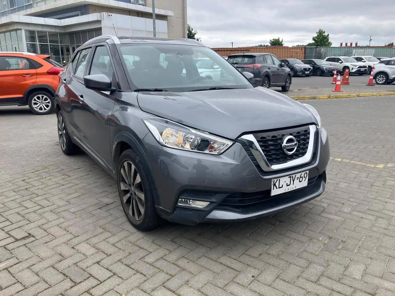 Station Wagon Nissan Kicks