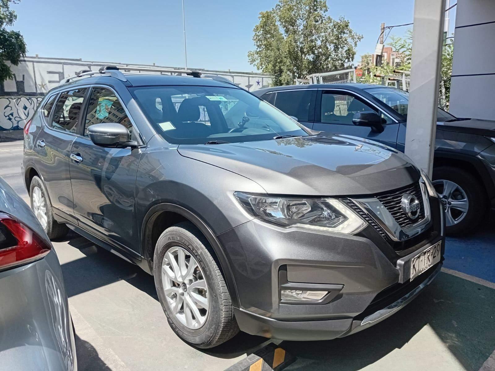 Station Wagon Nissan X-trail