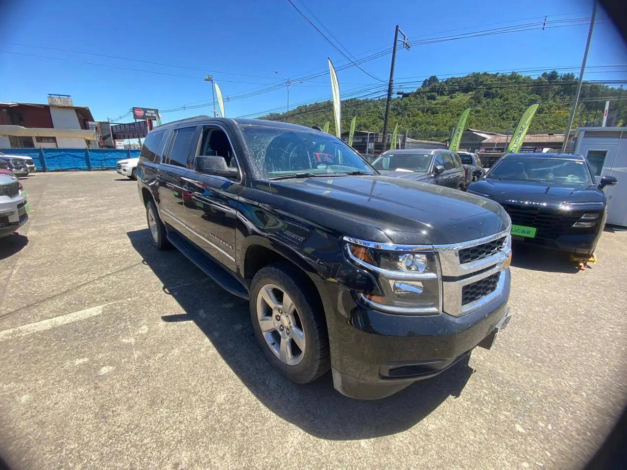 Station Wagon Chevrolet Suburban