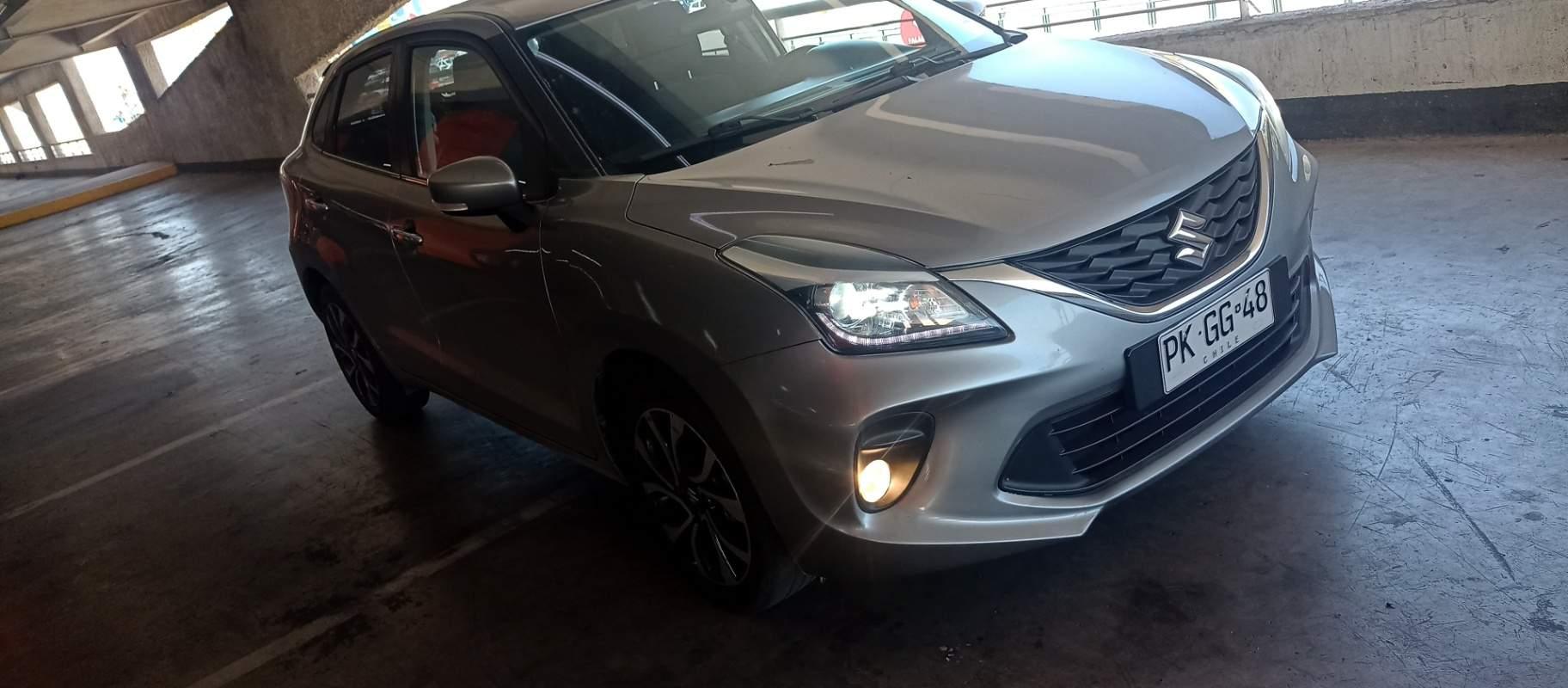 Hatchback Suzuki Baleno