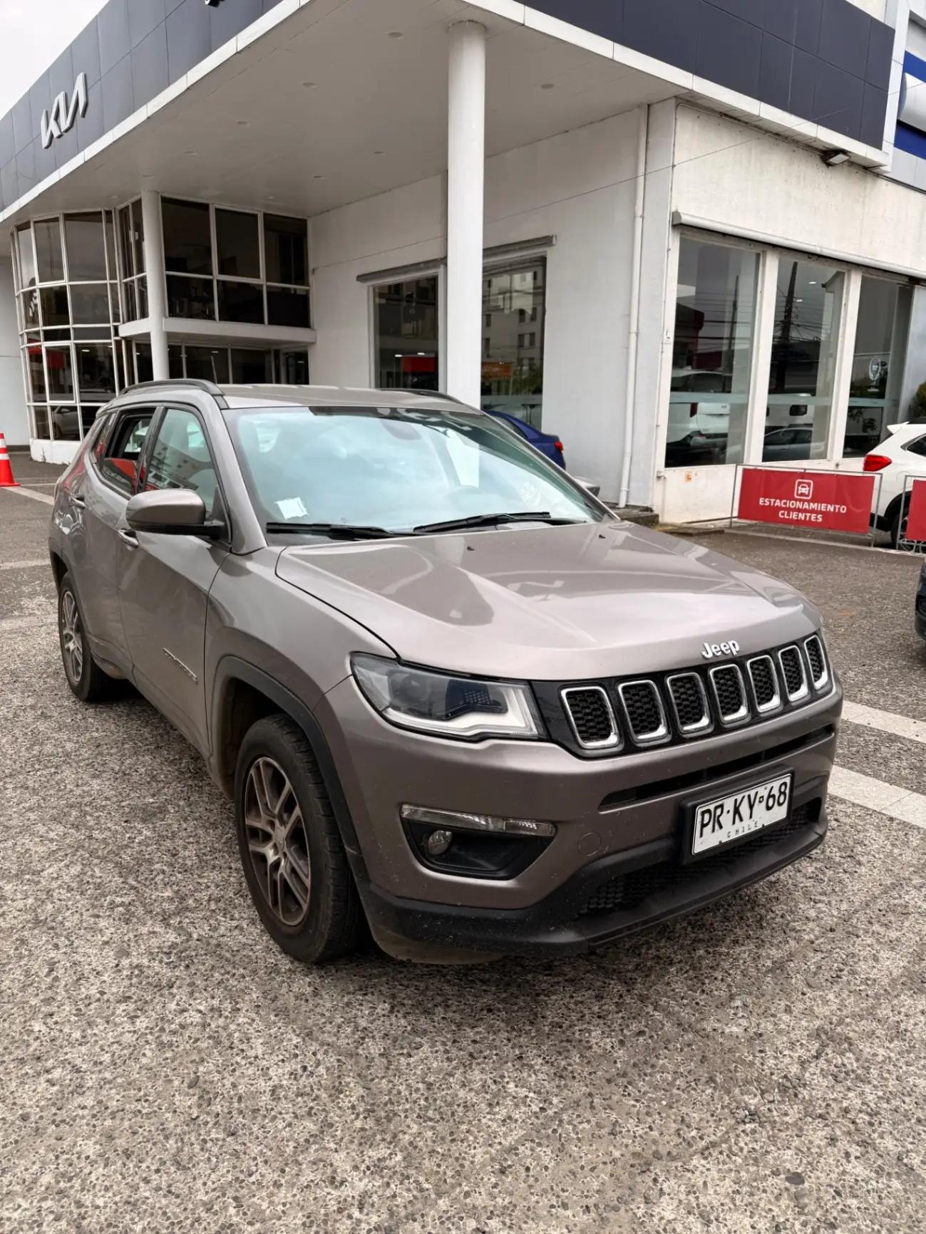 Station Wagon Jeep Compass