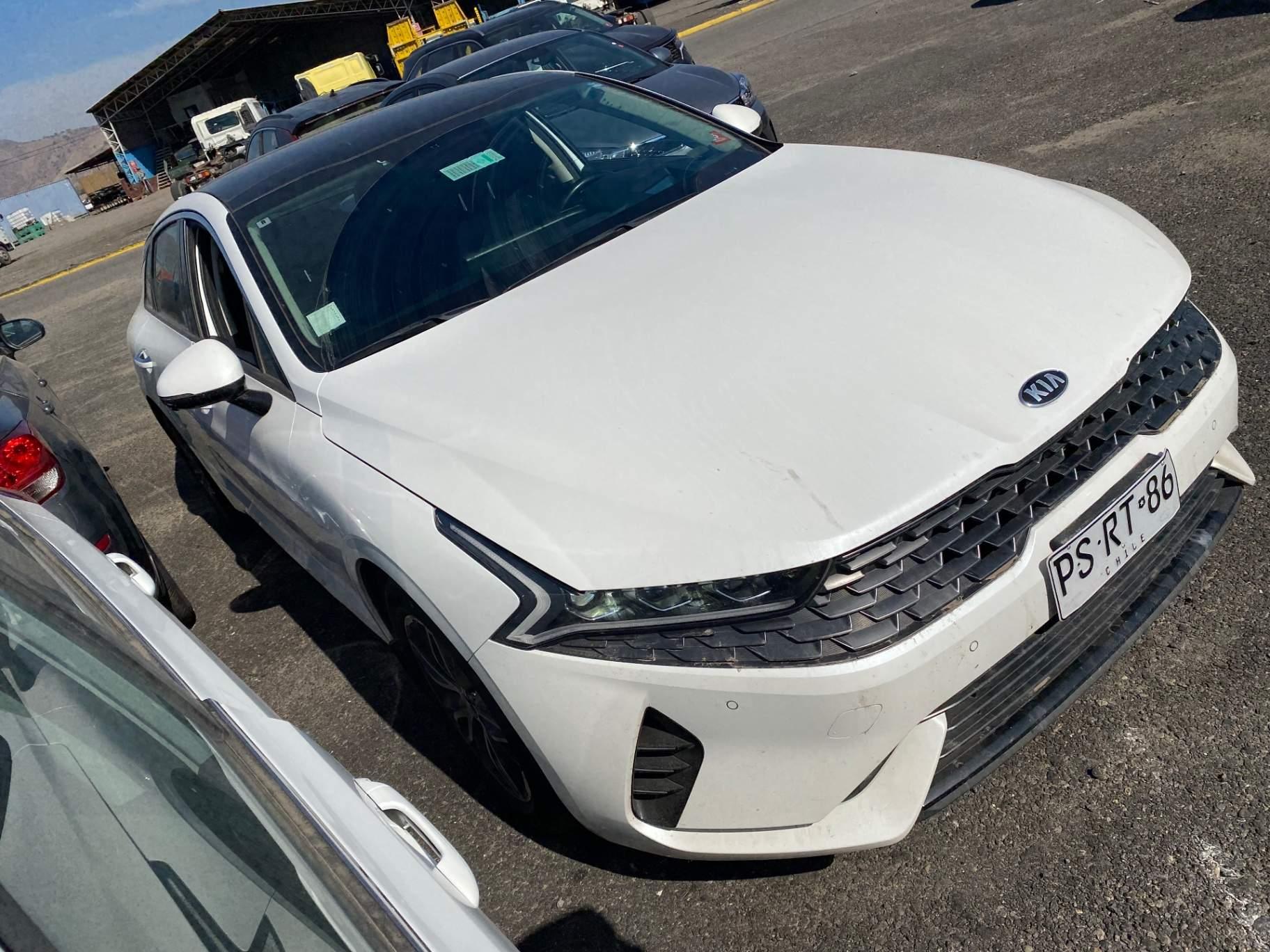 Automovil Kia Optima