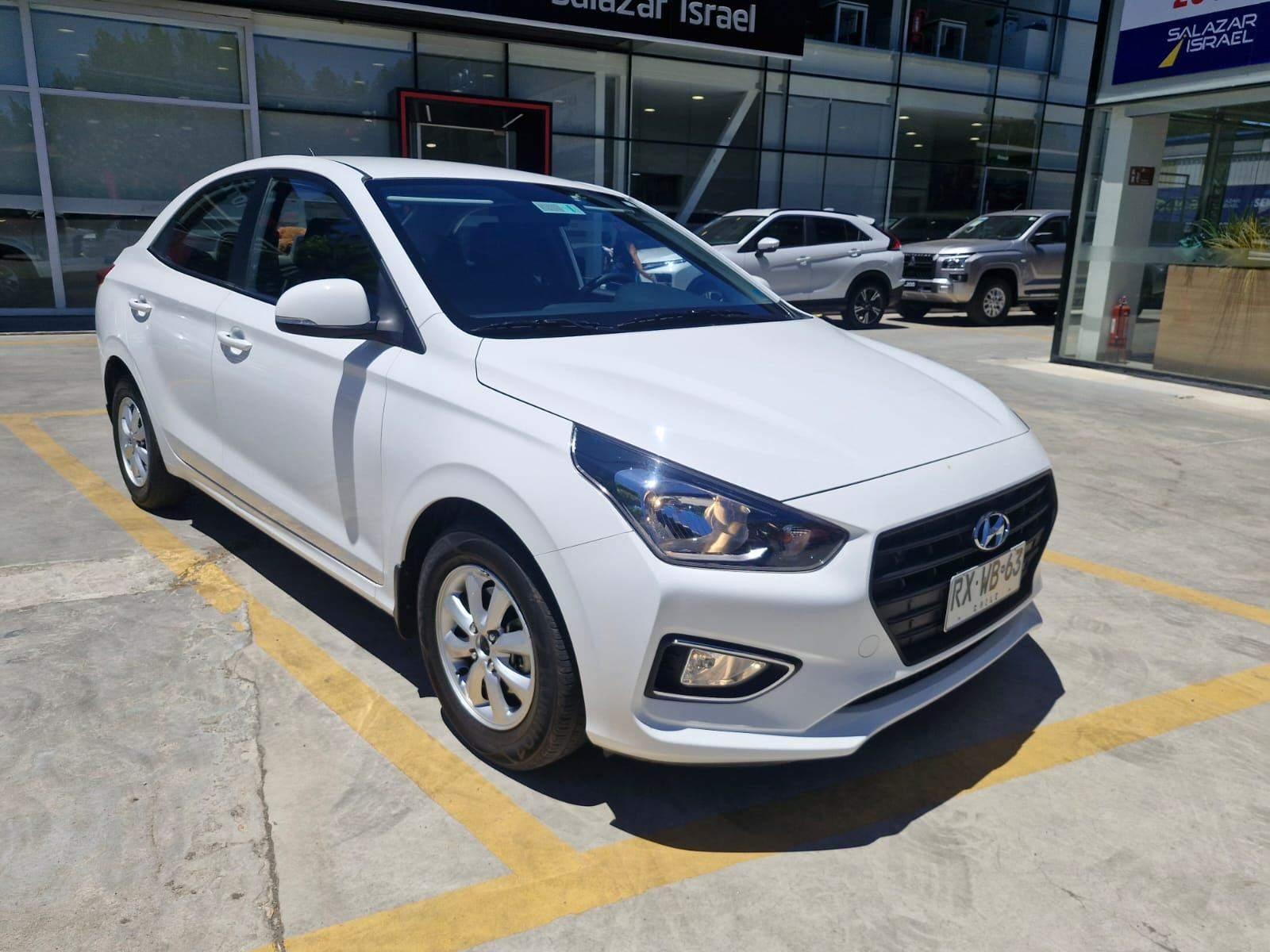 Automovil Hyundai Verna