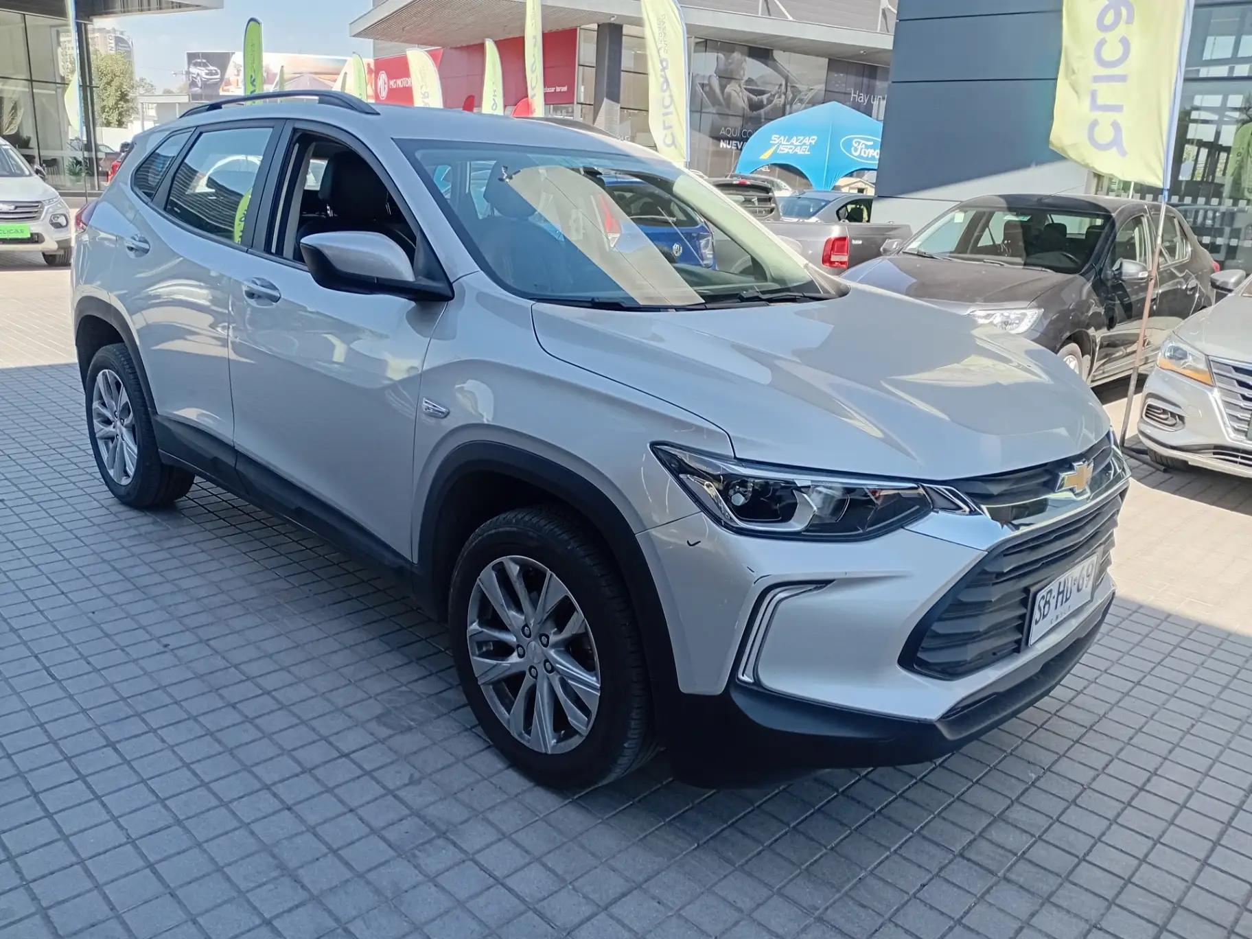 Station Wagon Chevrolet Tracker