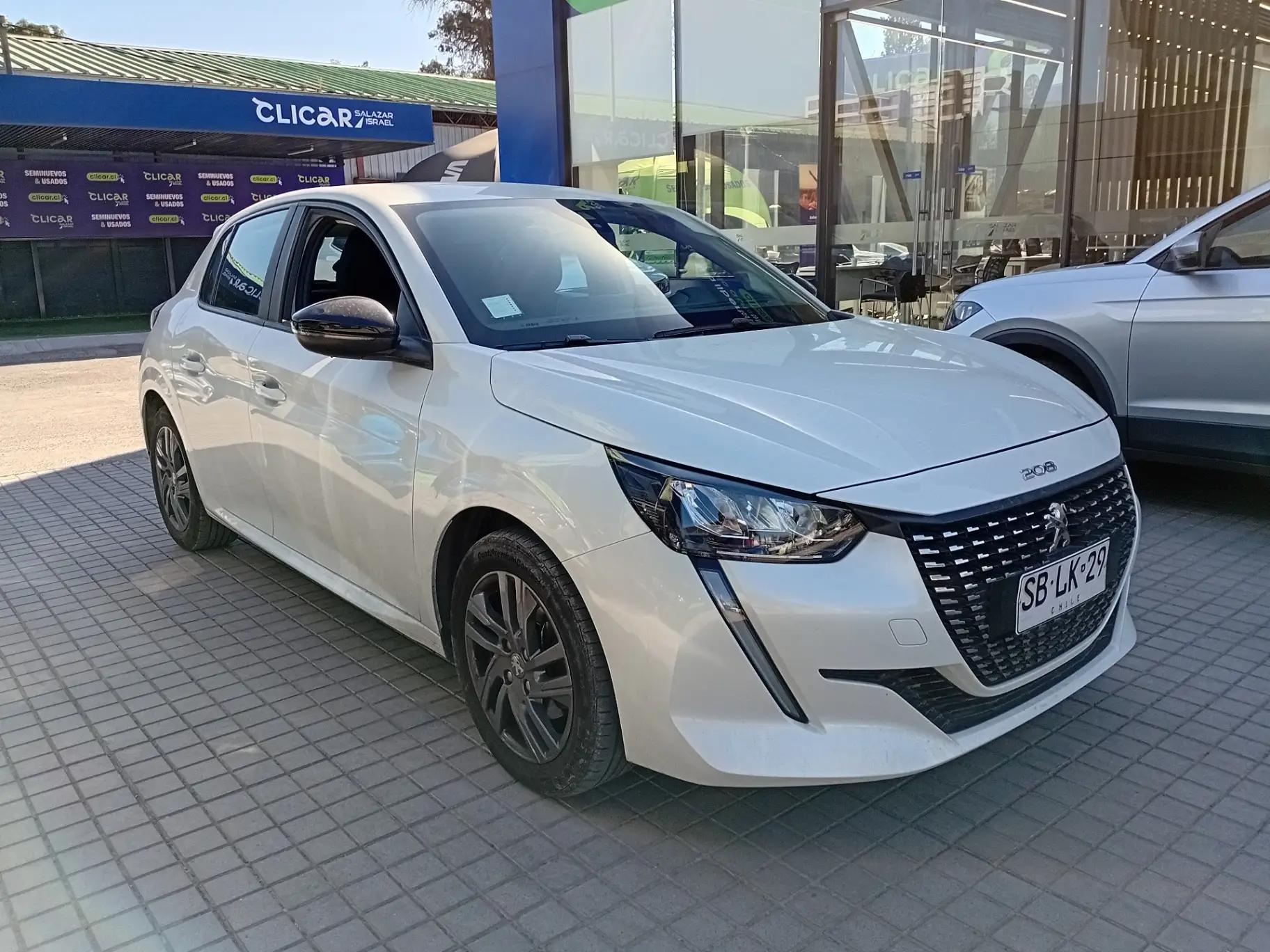 Hatchback Peugeot 208