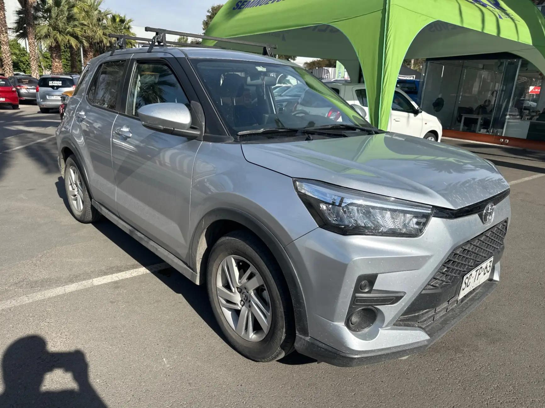 Station Wagon Toyota Raize