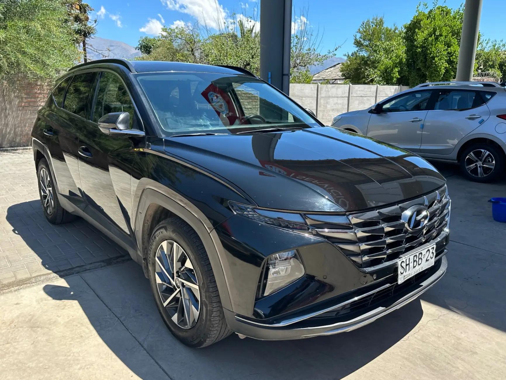 Station Wagon Hyundai Tucson