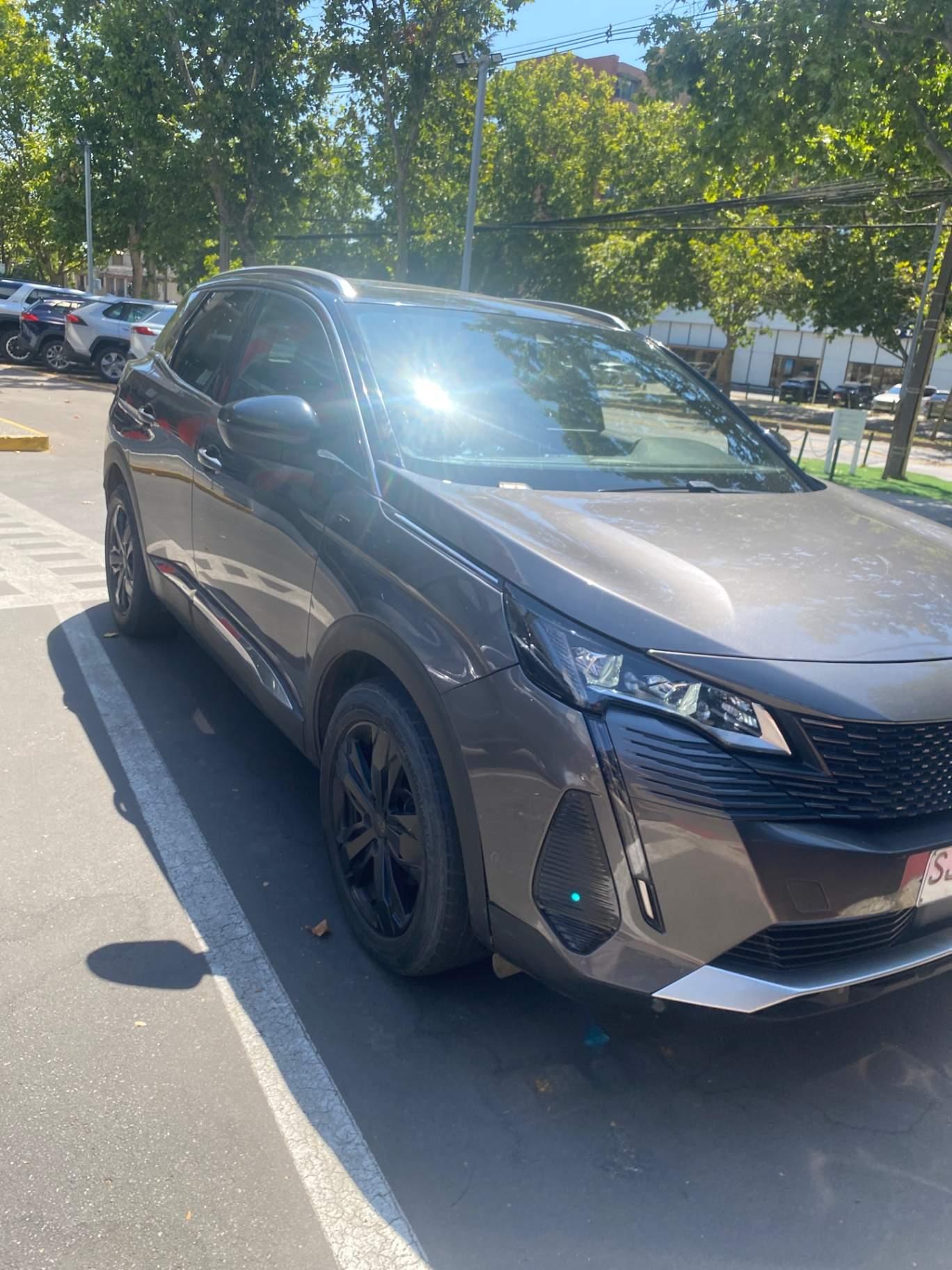 Station Wagon Peugeot 3008