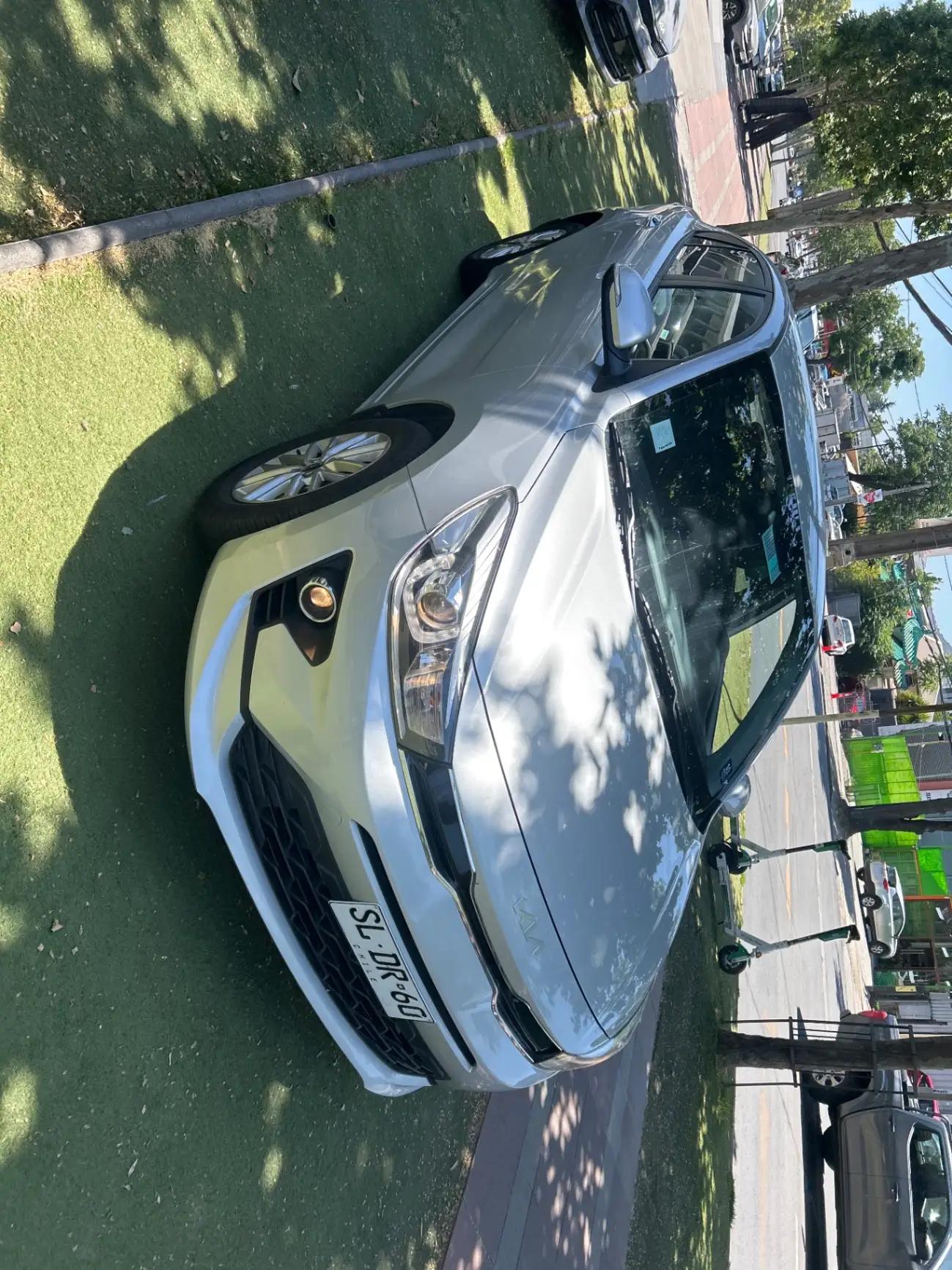 Automovil Kia Rio 4