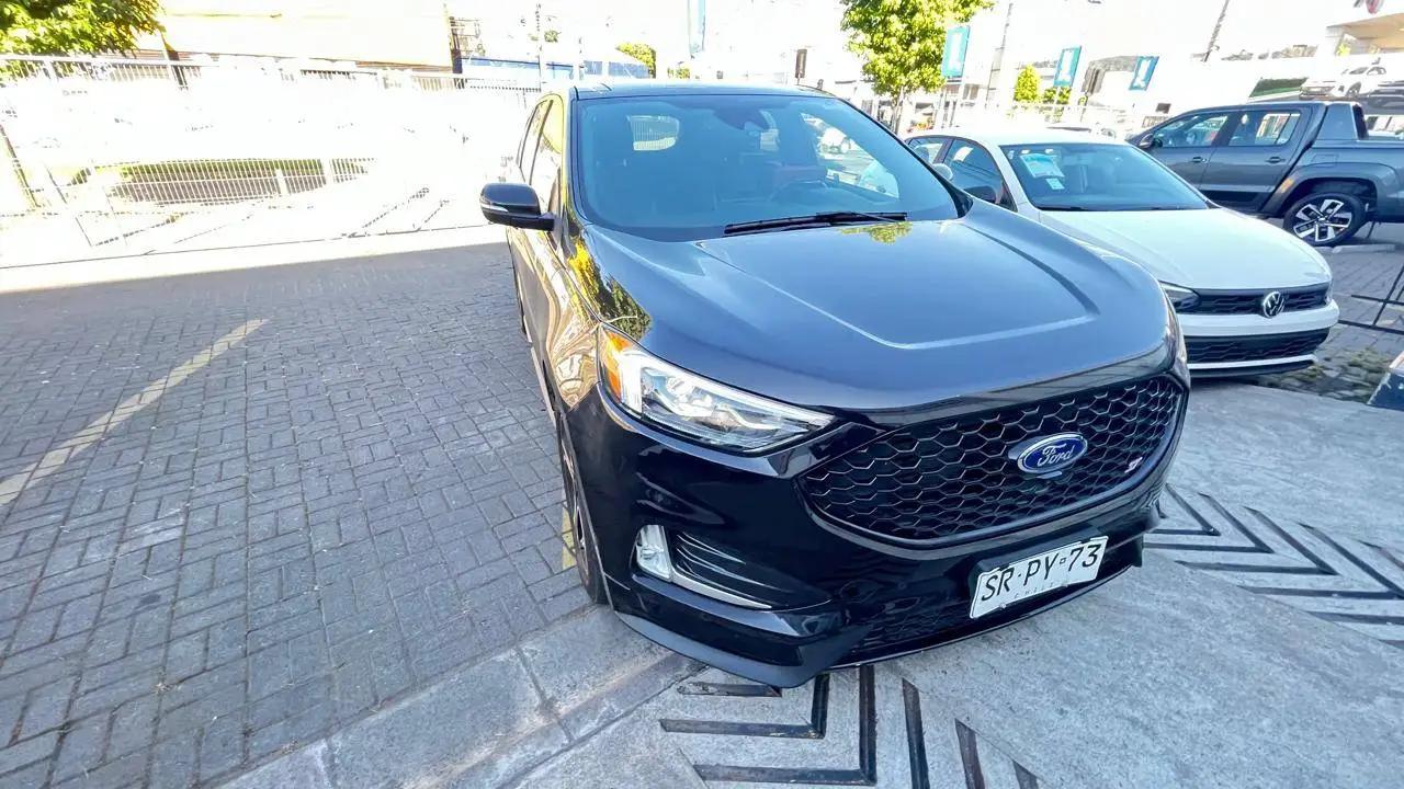 Station Wagon Ford Edge