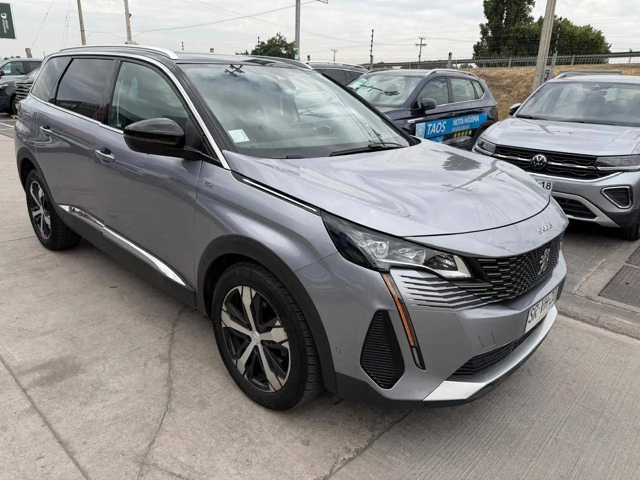 Station Wagon Peugeot 5008