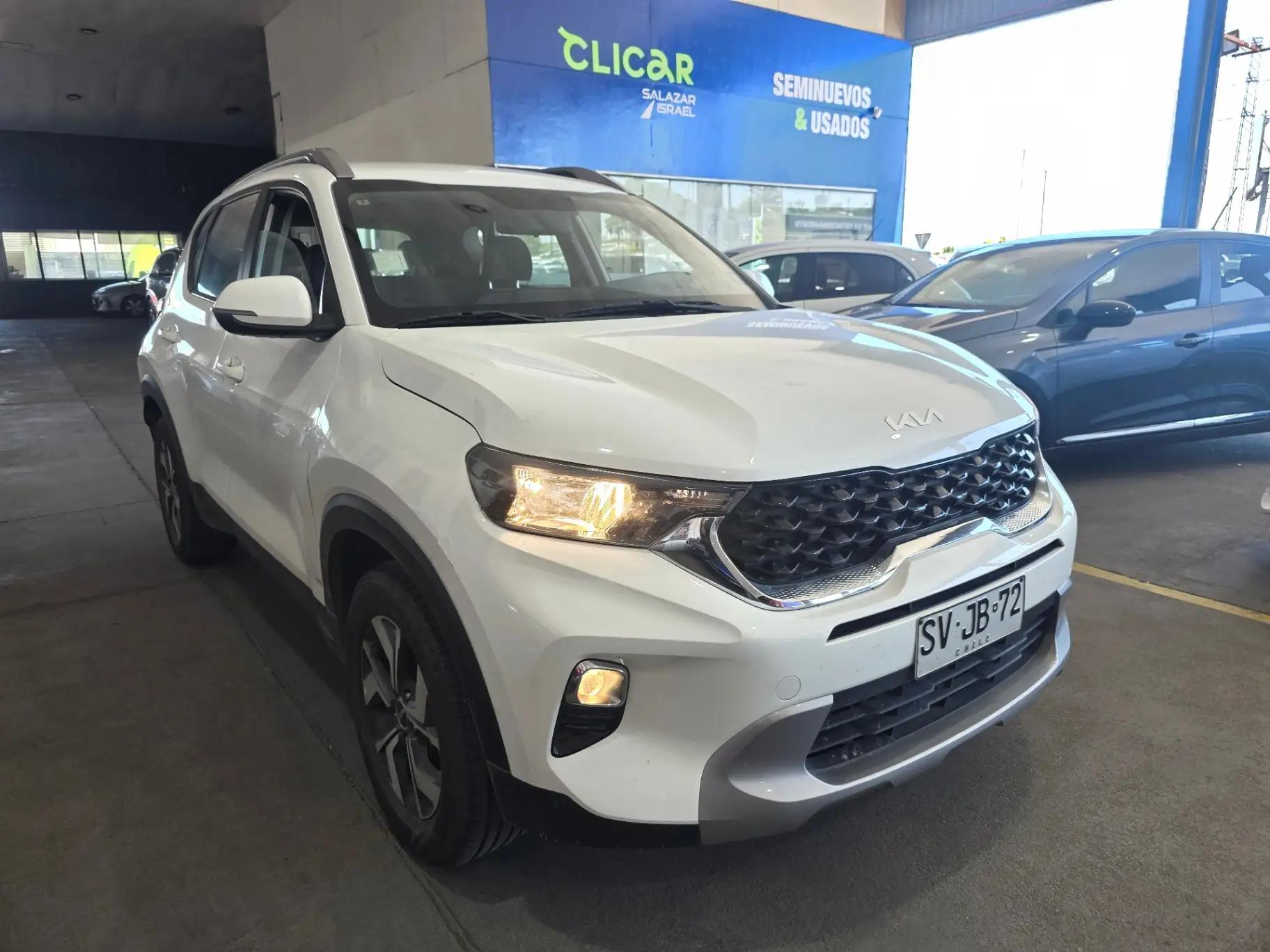 Station Wagon Kia Sonet