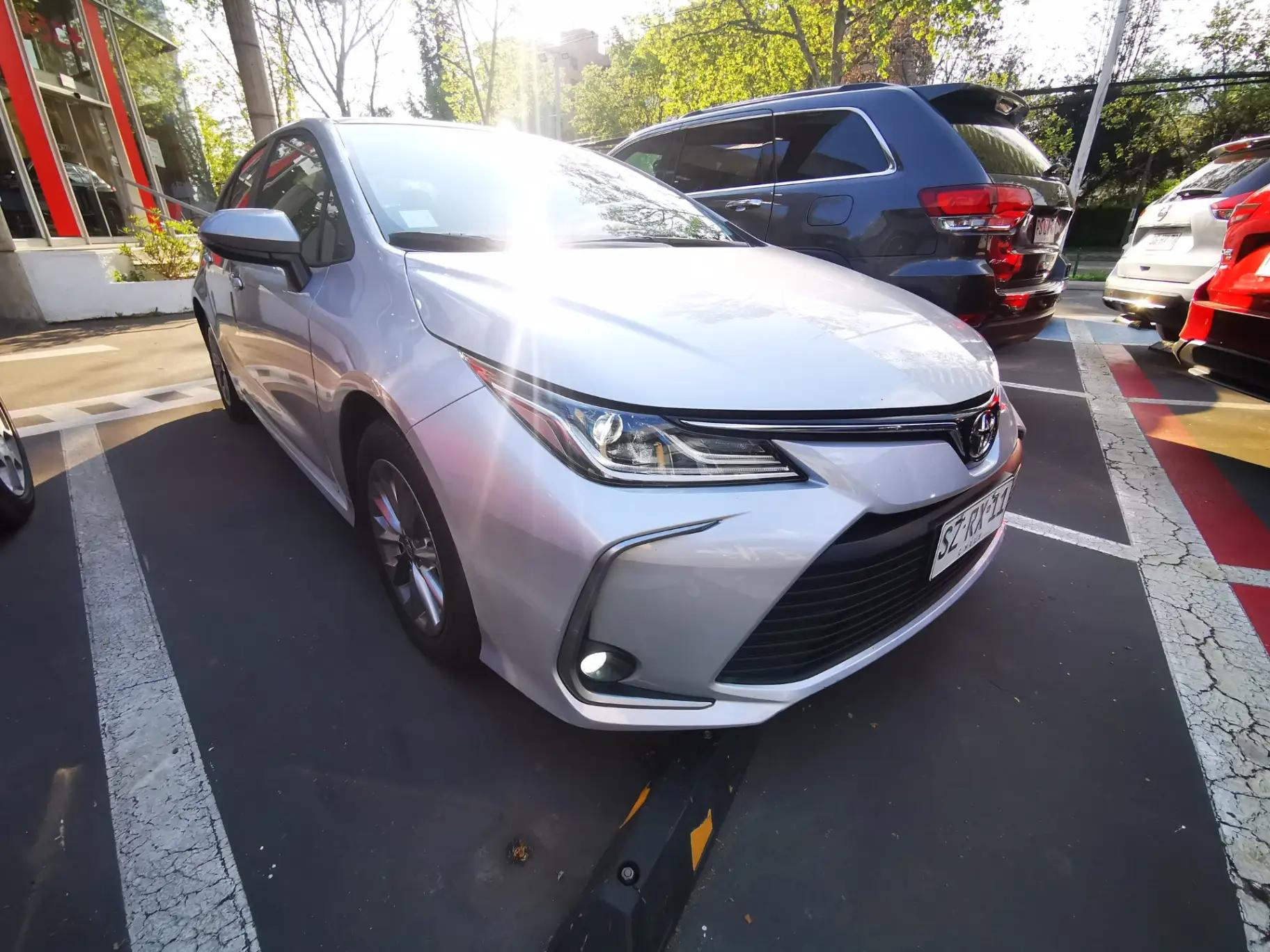 Automovil Toyota Corolla