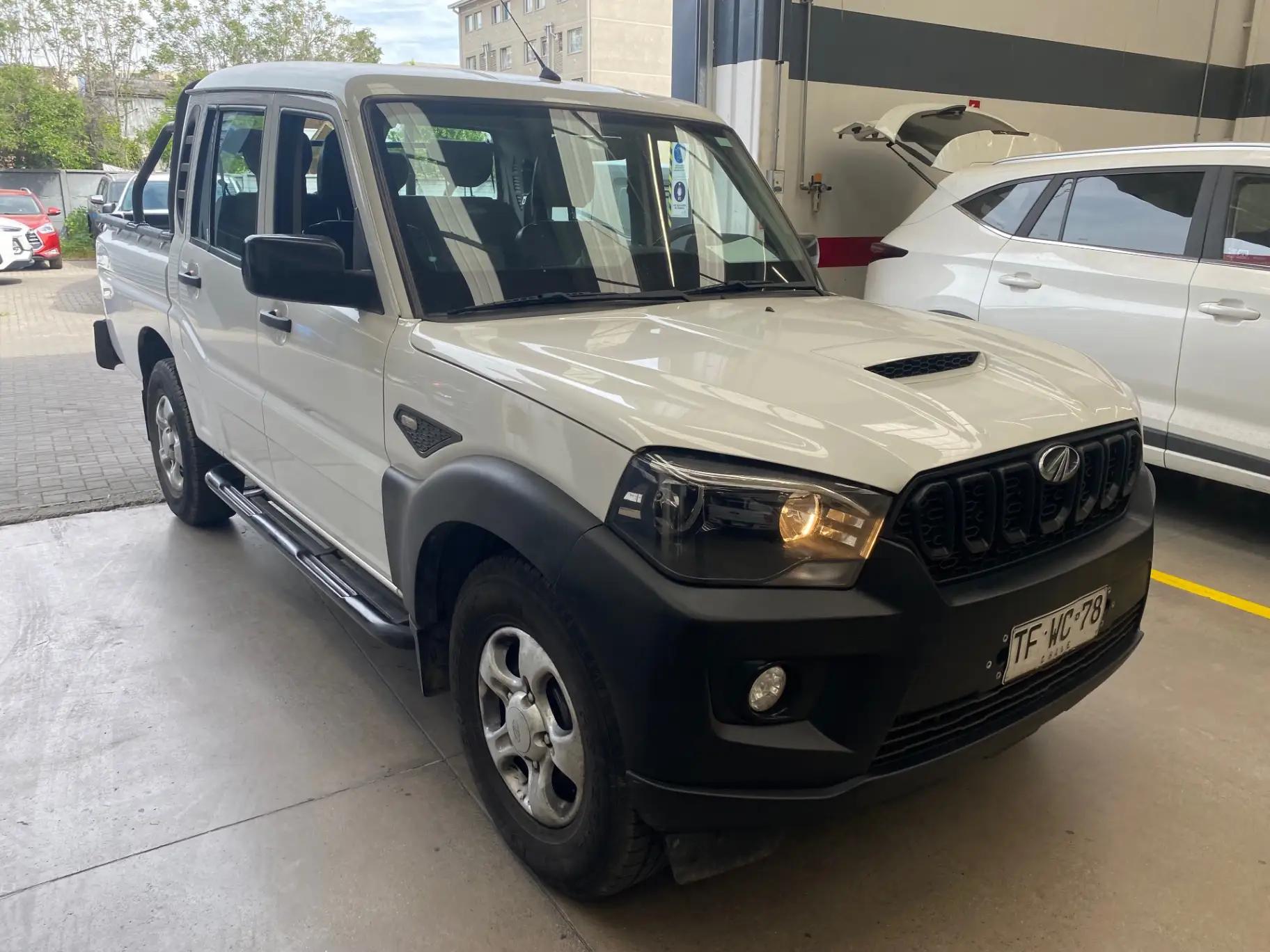 Camioneta Mahindra Pick Up