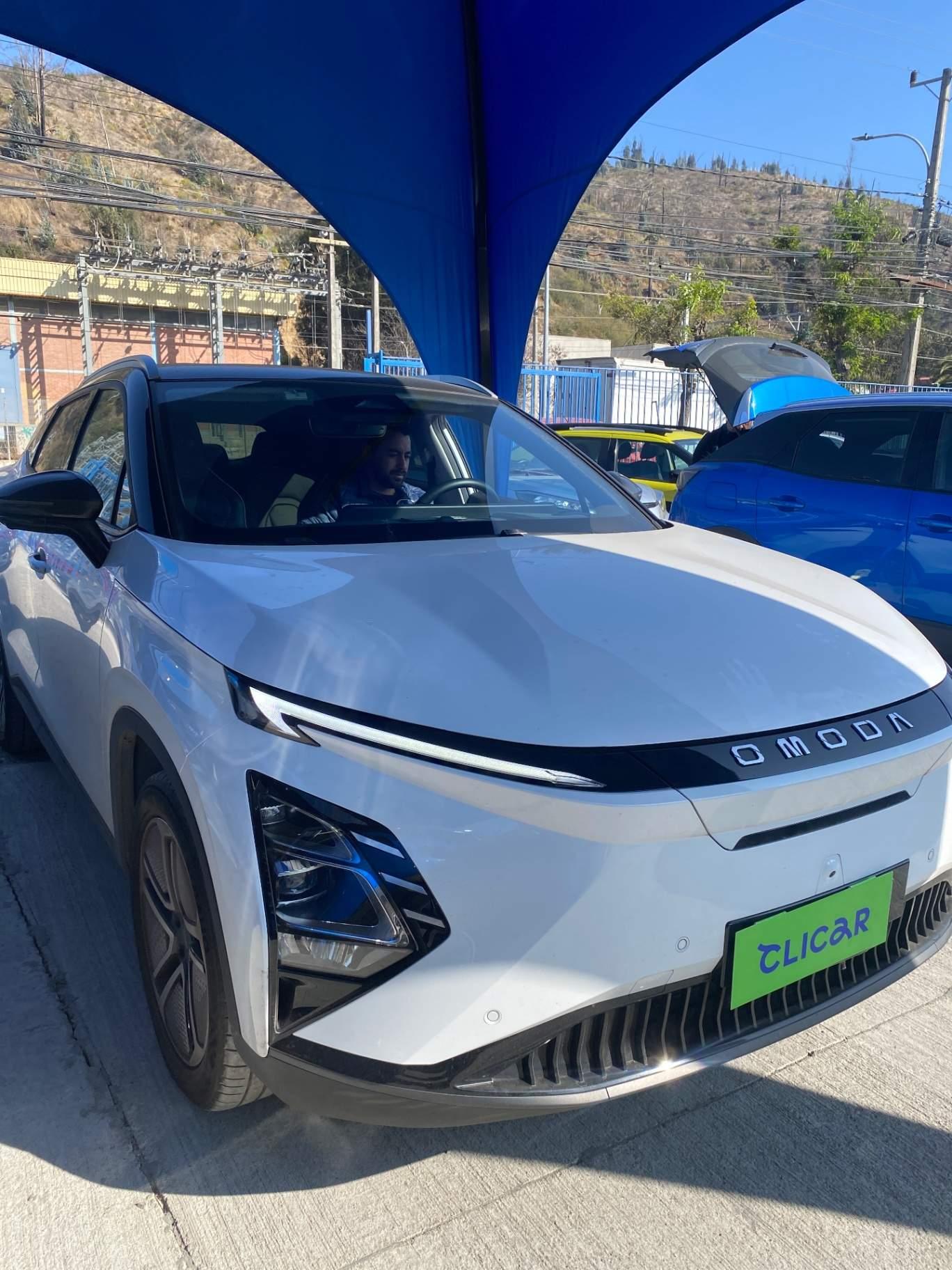 Suv Omoda E5