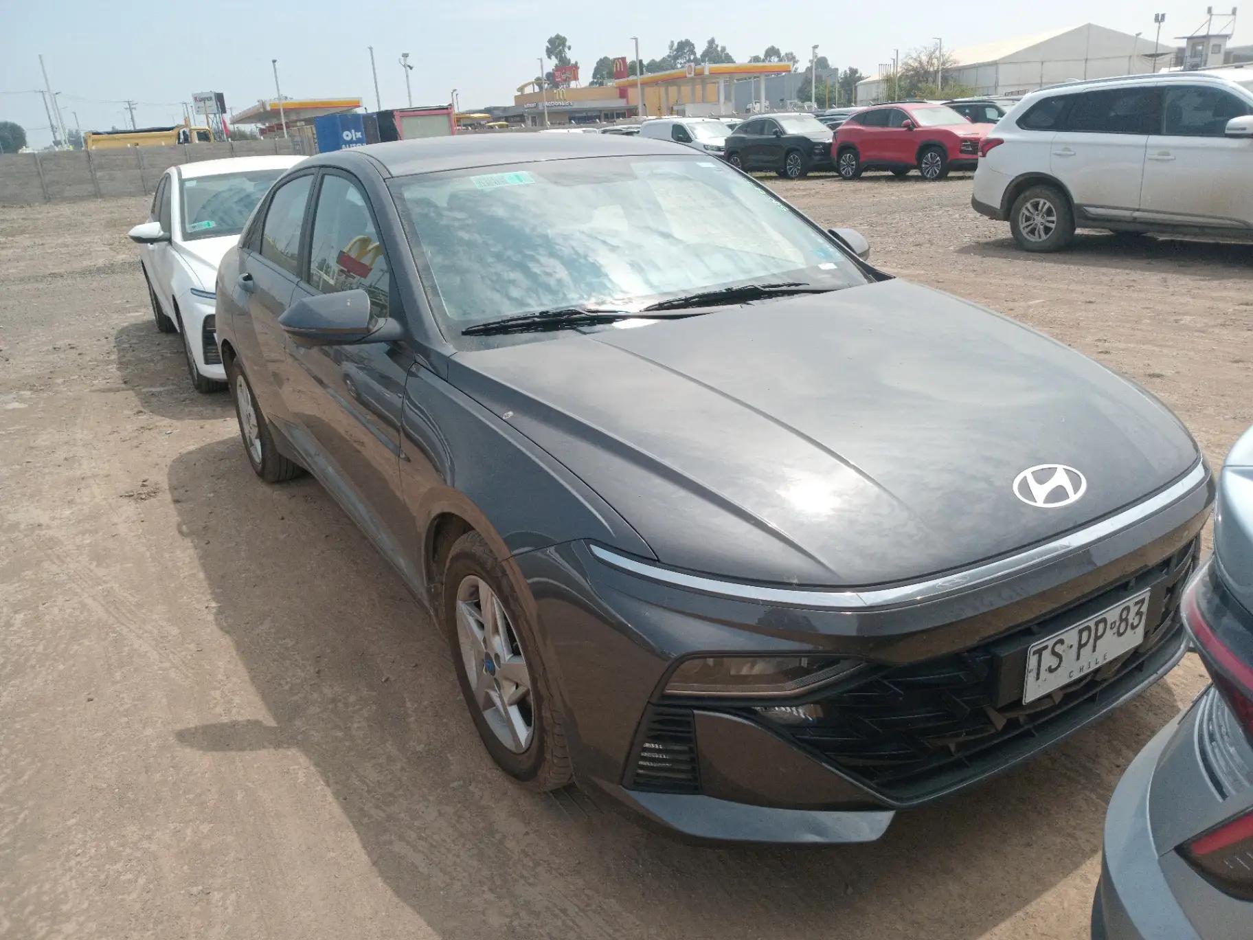 Automovil Hyundai Accent