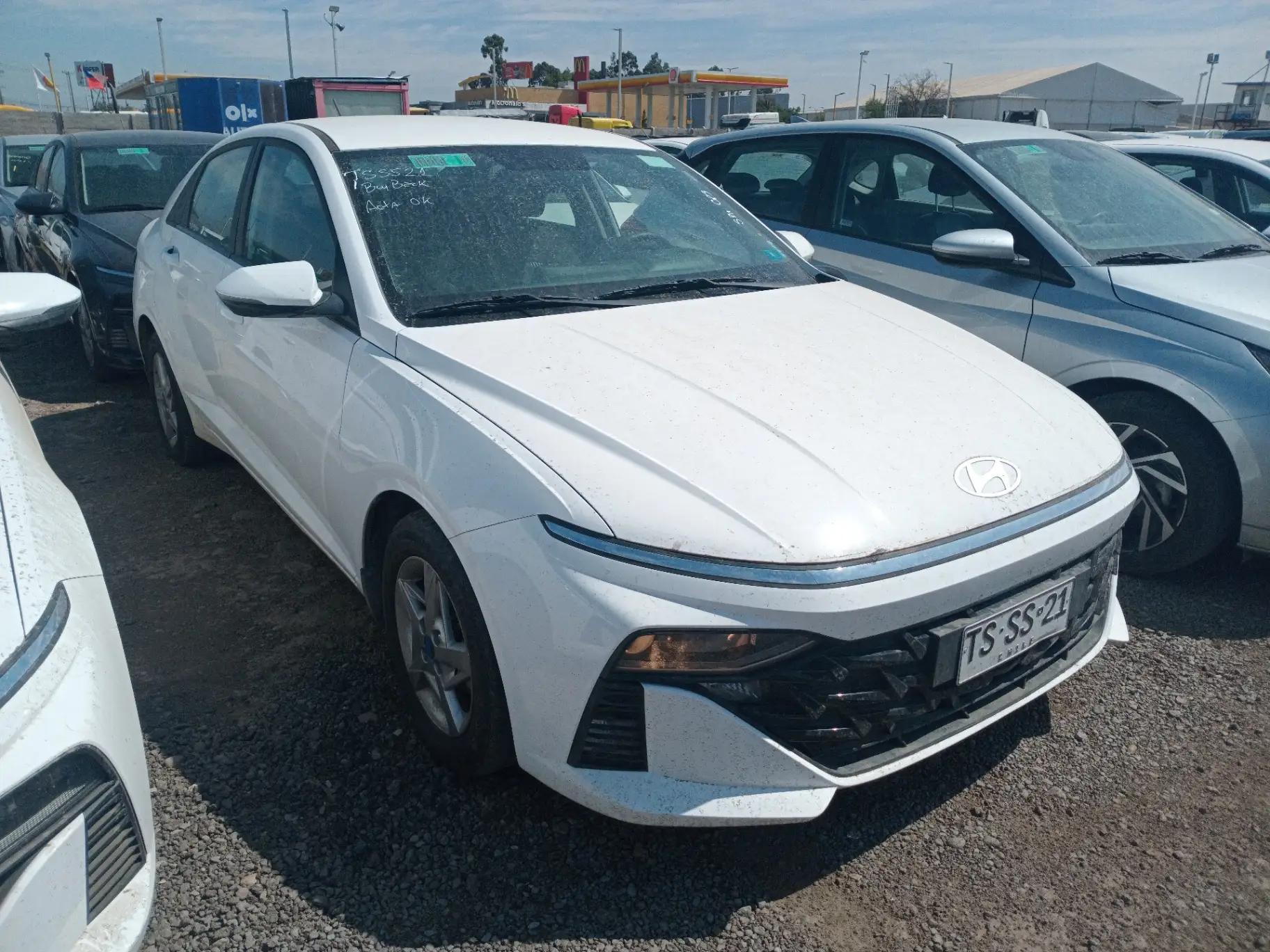 Automovil Hyundai Accent