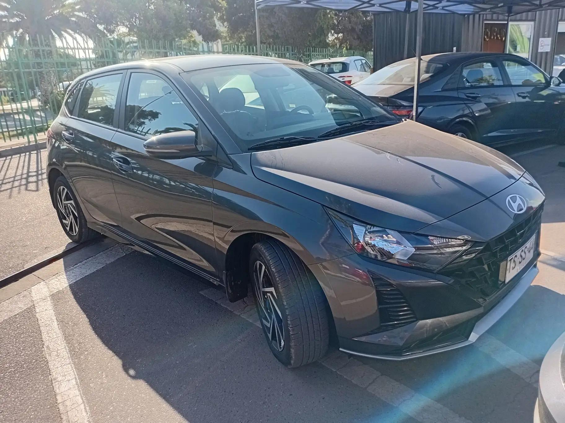 Automovil Hyundai I20