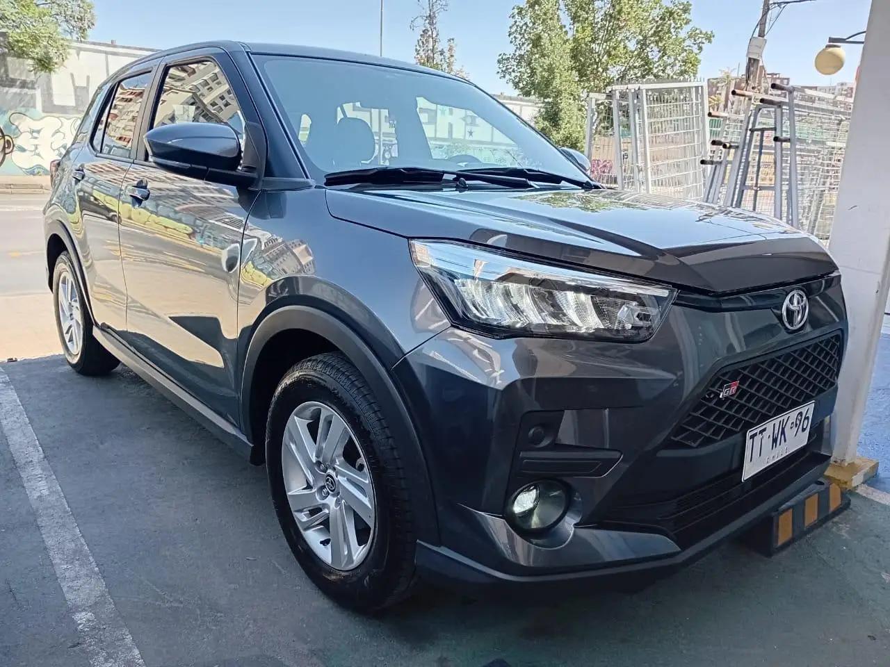 Station Wagon Toyota Raize