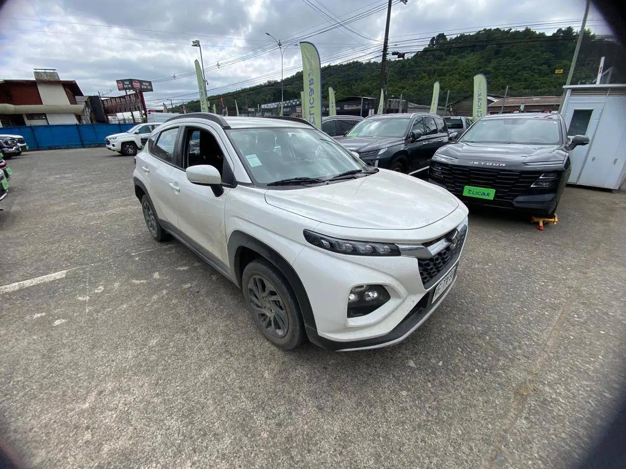 Hatchback Suzuki Fronx