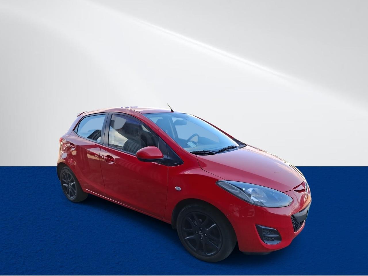 Automovil Mazda 2