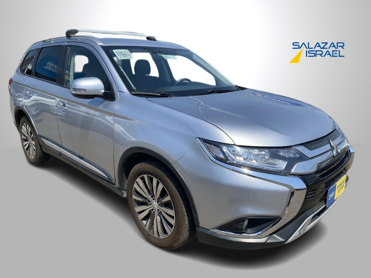 Station Wagon Mitsubishi Outlander