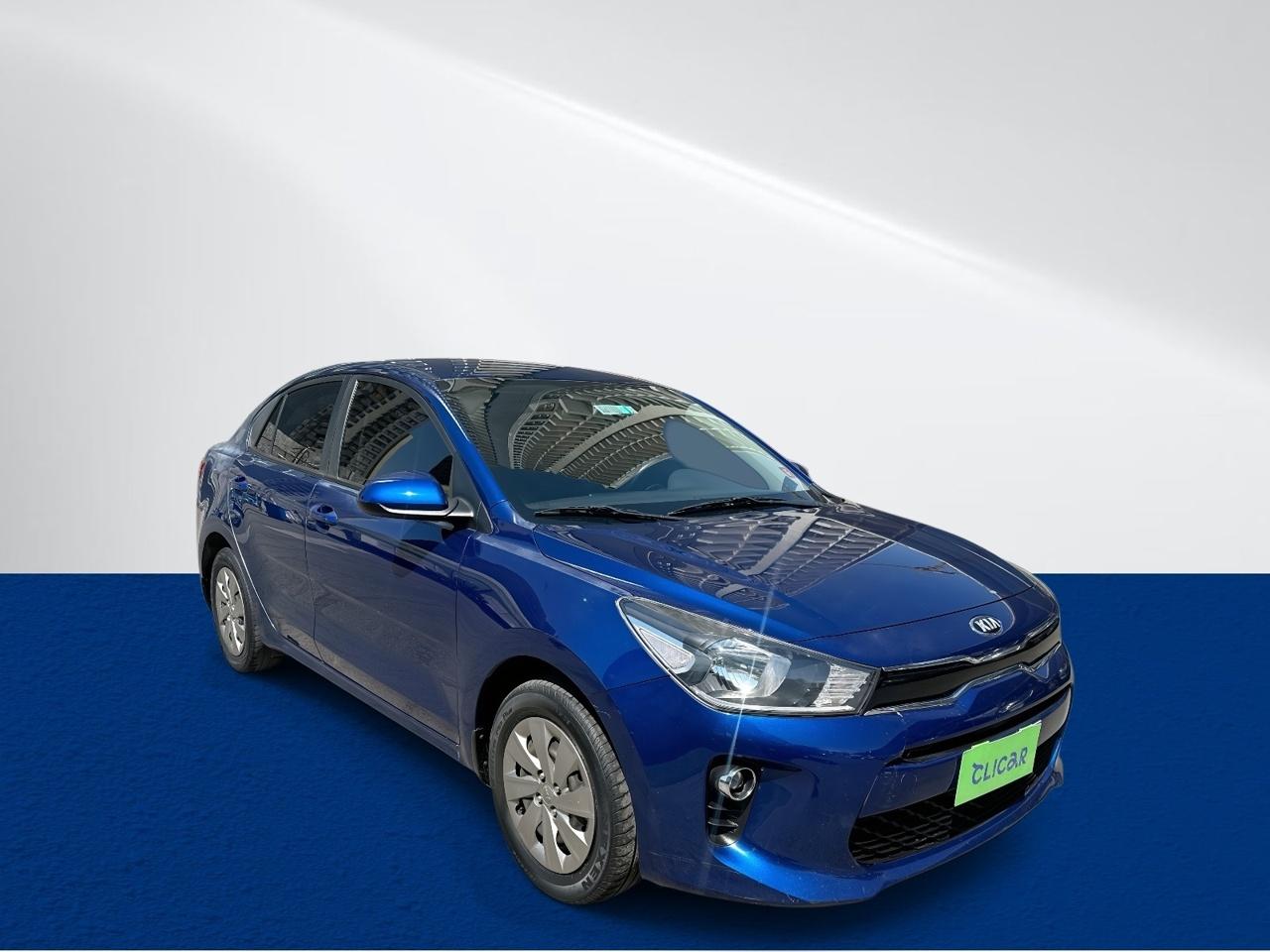 Automovil Kia Rio 4