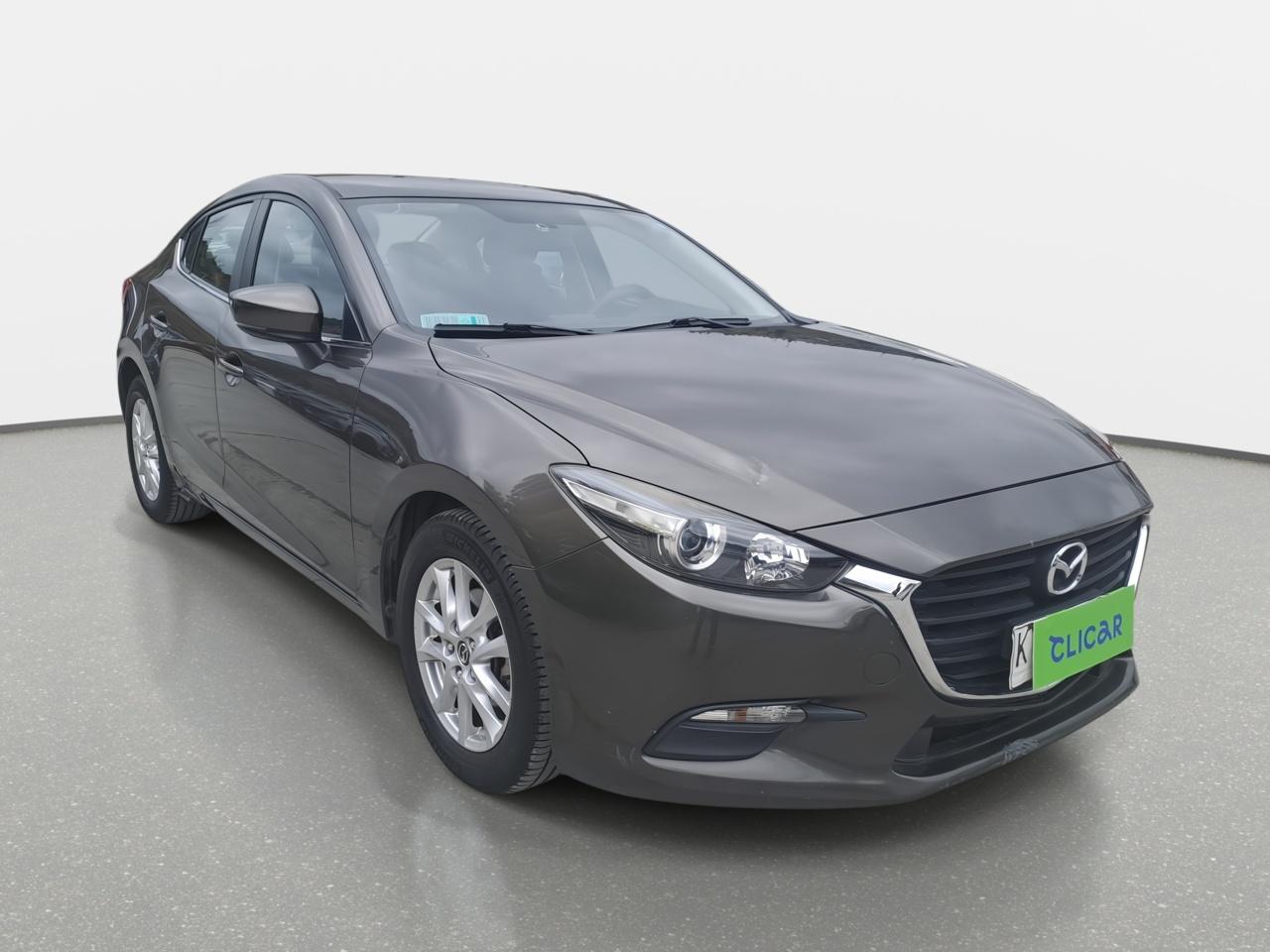 Automovil Mazda 3