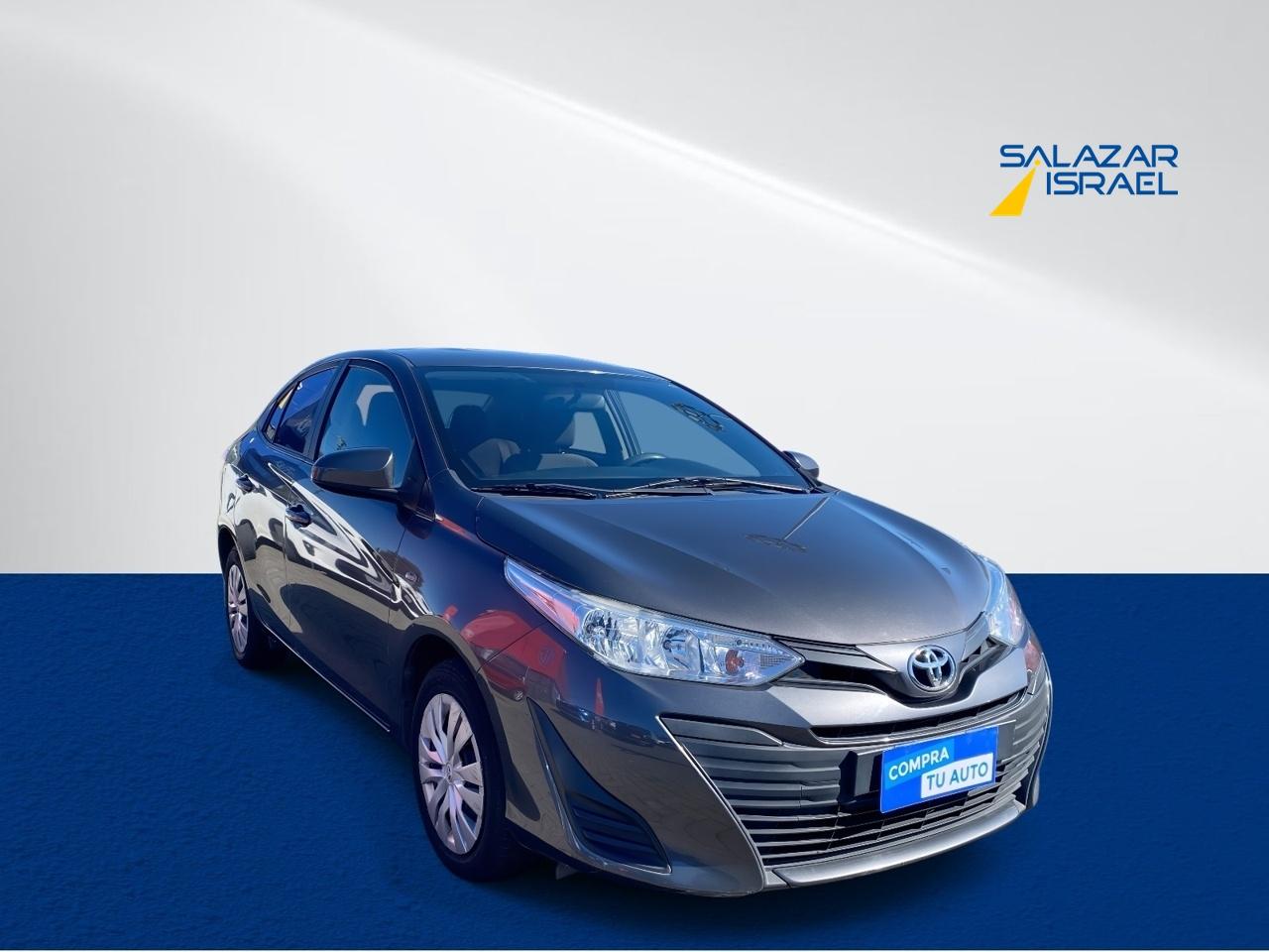 Sedan Toyota Yaris