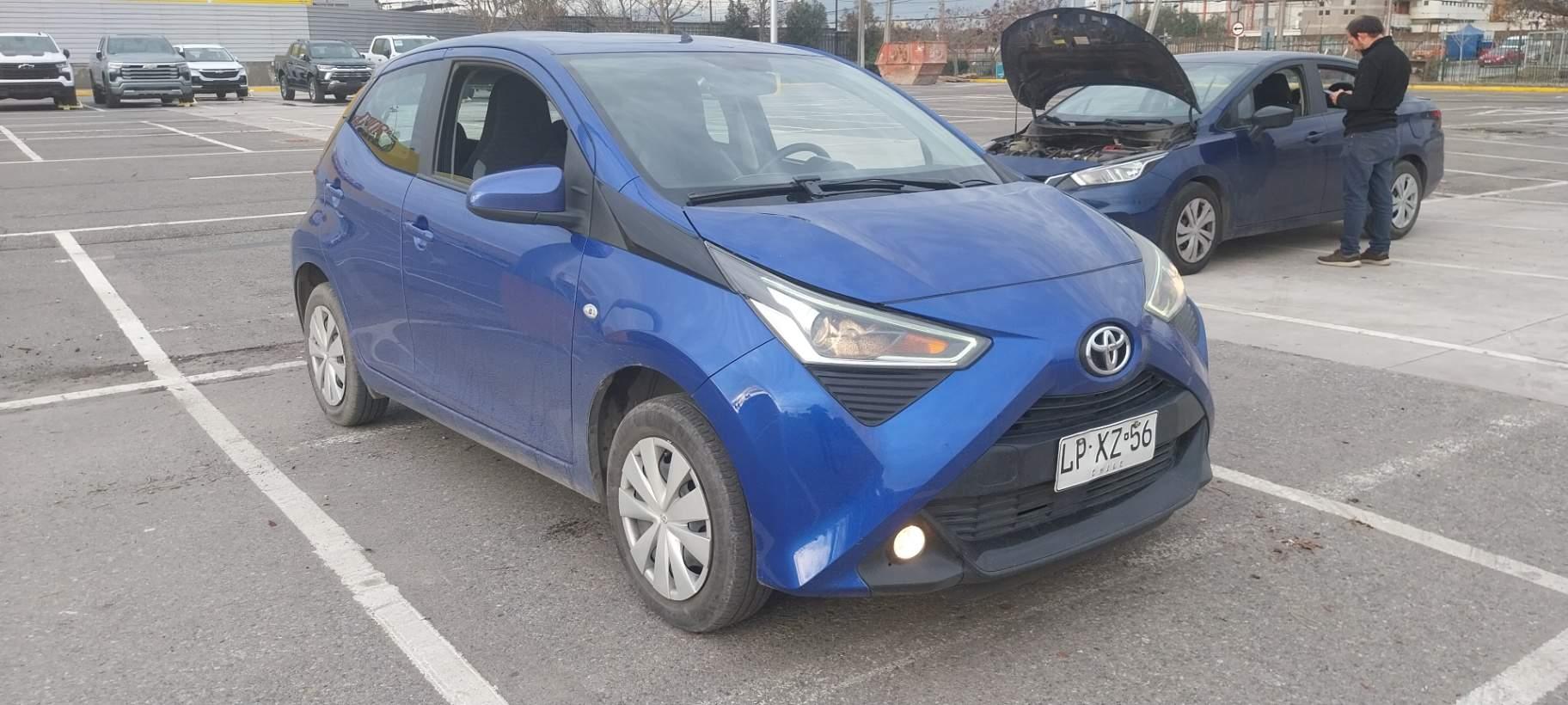 Hatchback Toyota Aygo