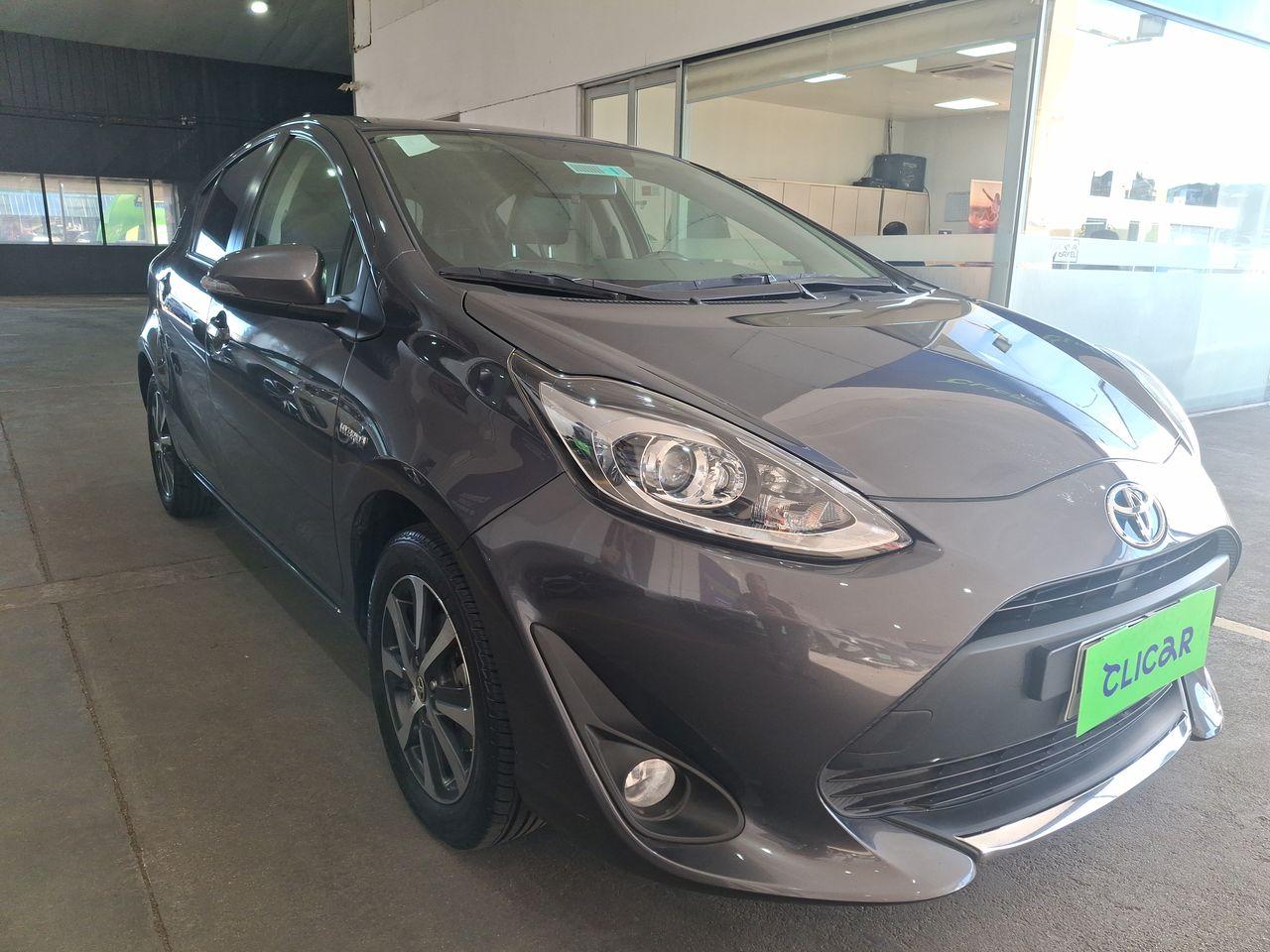 Automovil Toyota Prius