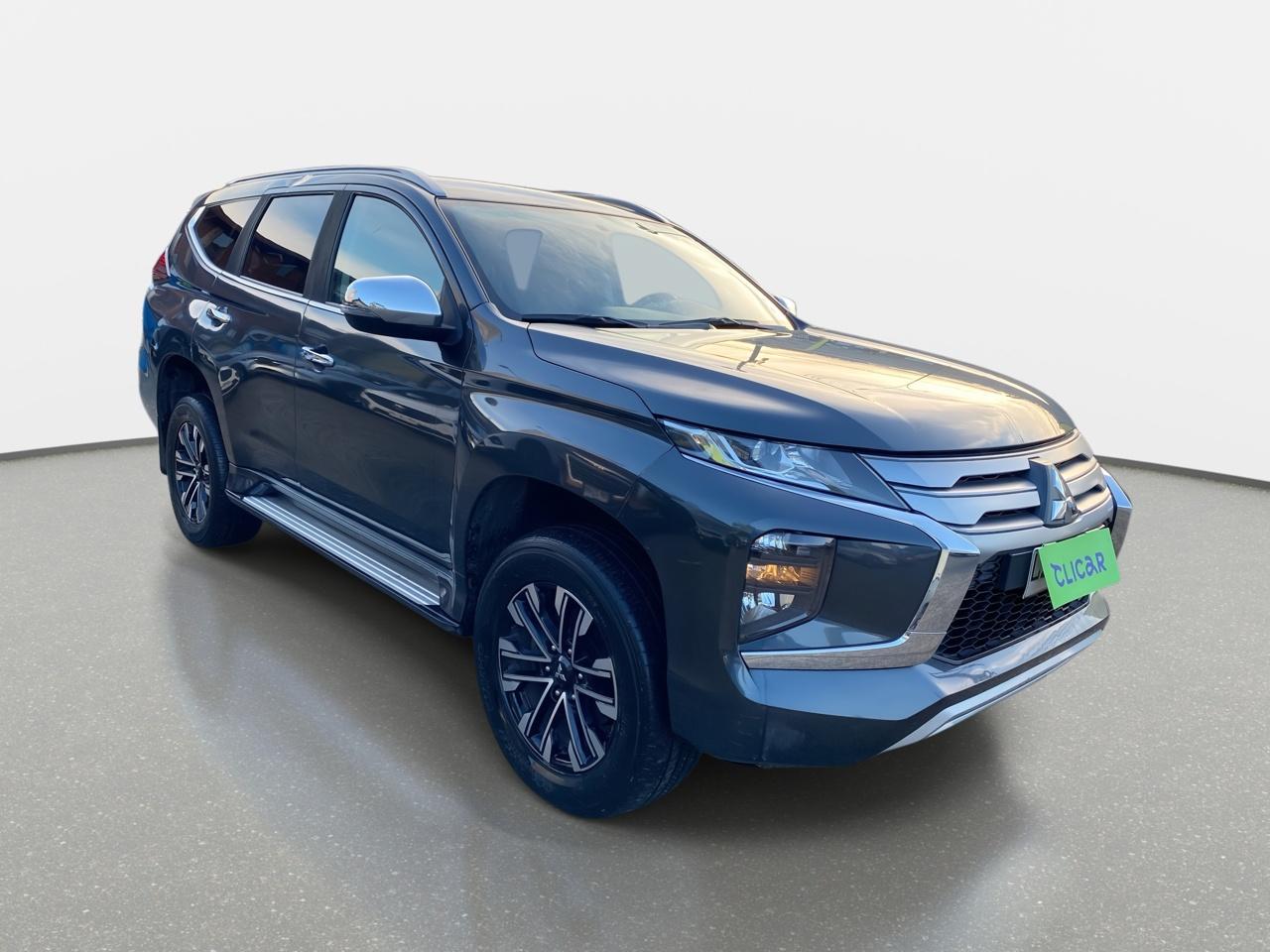 Station Wagon Mitsubishi Montero Sport