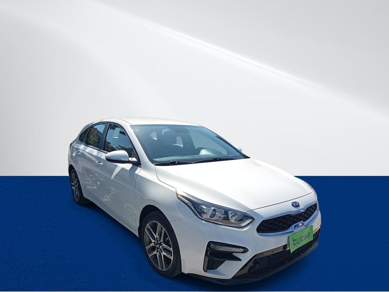 Automovil Kia Cerato 5
