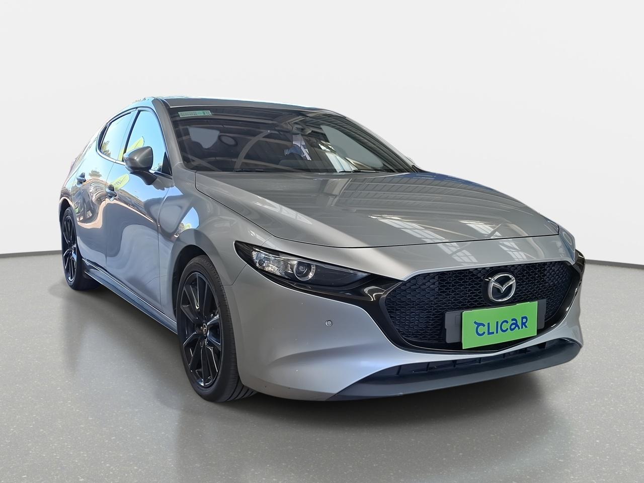 Automovil Mazda 3