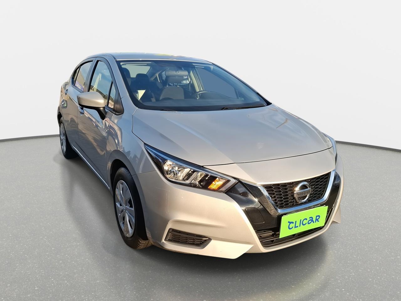 Automovil Nissan Versa
