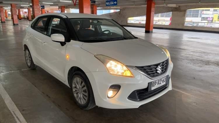 Hatchback Suzuki Baleno