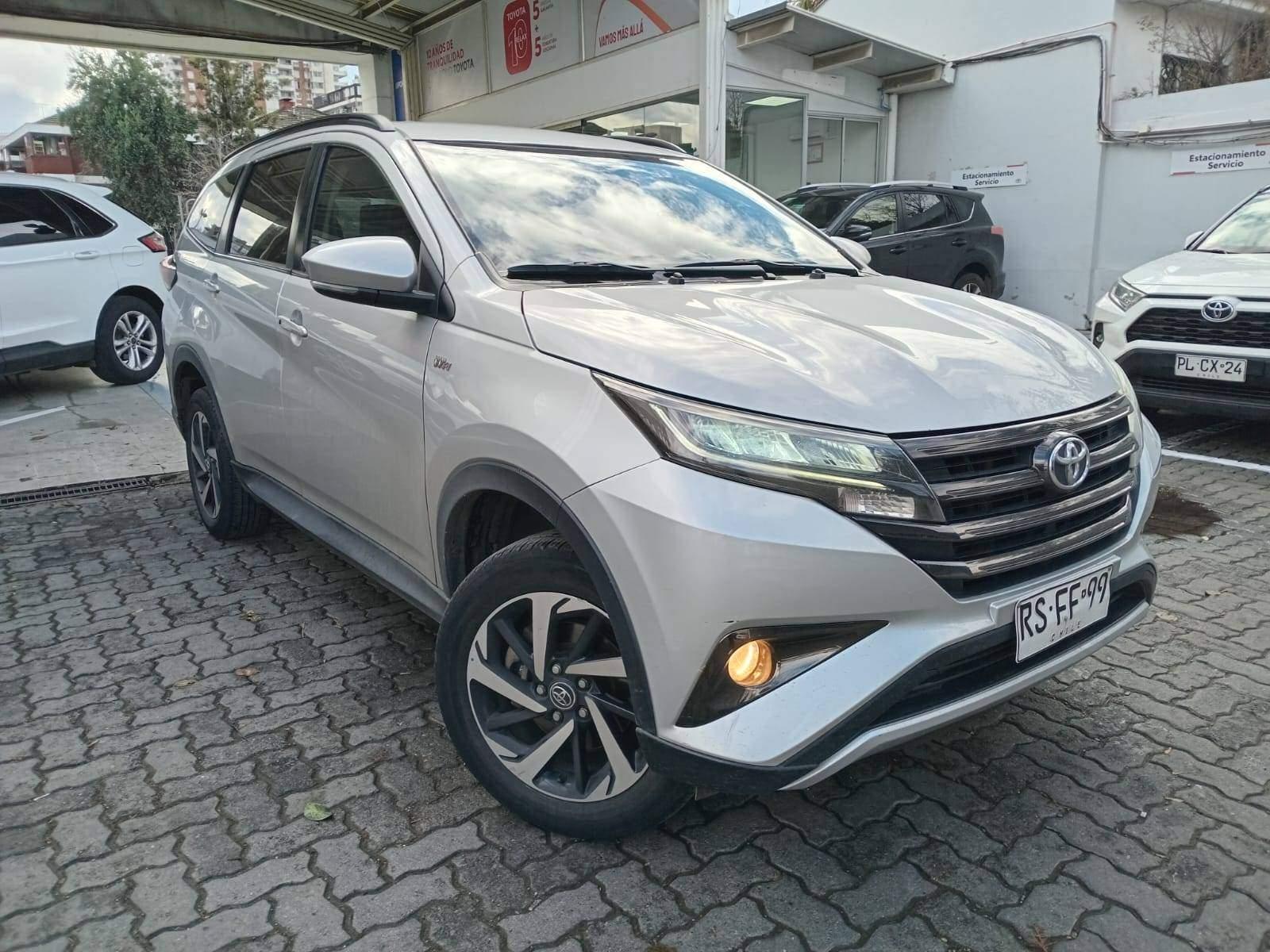 Suv Toyota Rush
