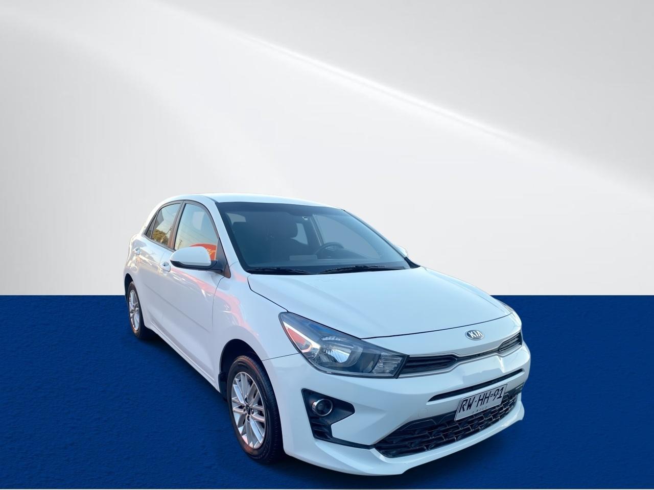 Automovil Kia Rio 5