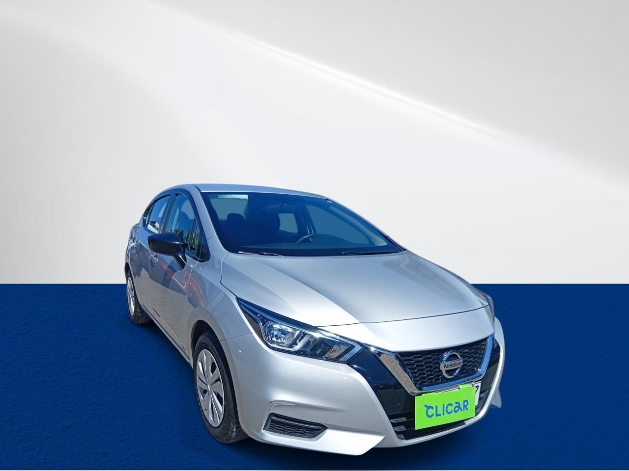 Automovil Nissan Versa