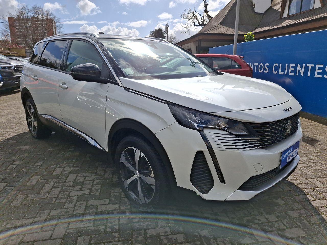 Station Wagon Peugeot 5008