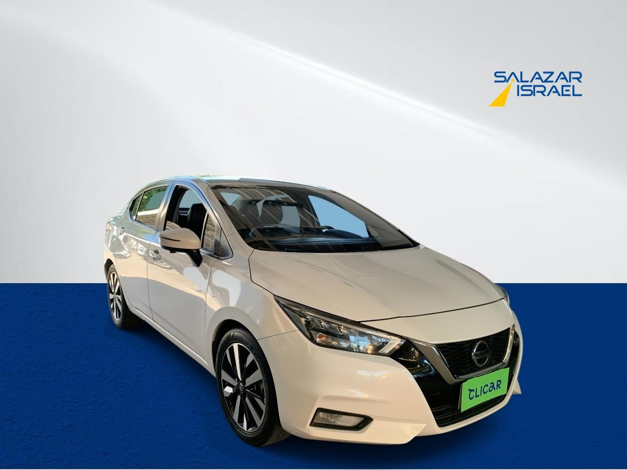 Automovil Nissan Versa
