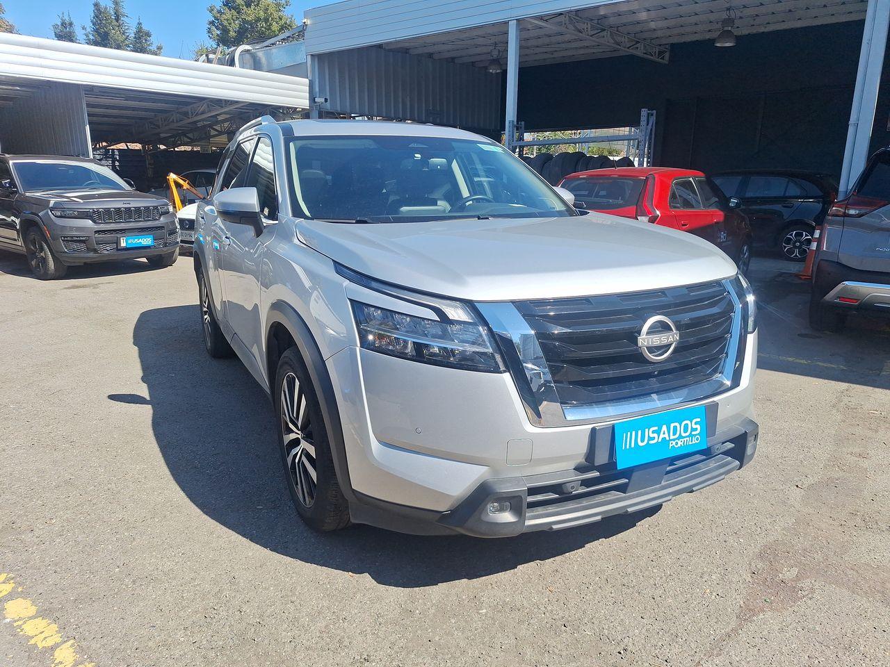 Station Wagon Nissan New Pathfinder