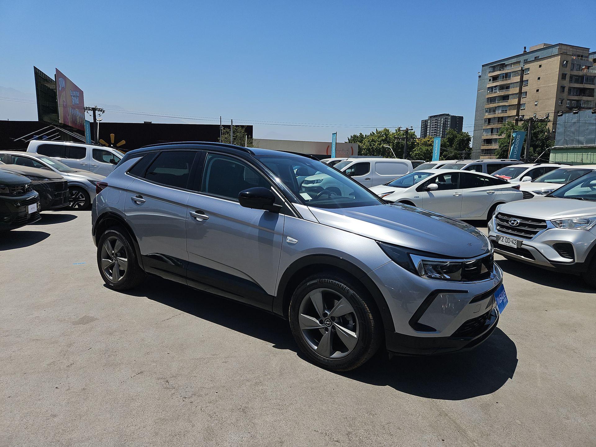 Station Wagon Opel Grandland