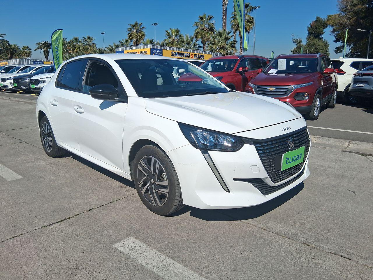 Automovil Peugeot 208