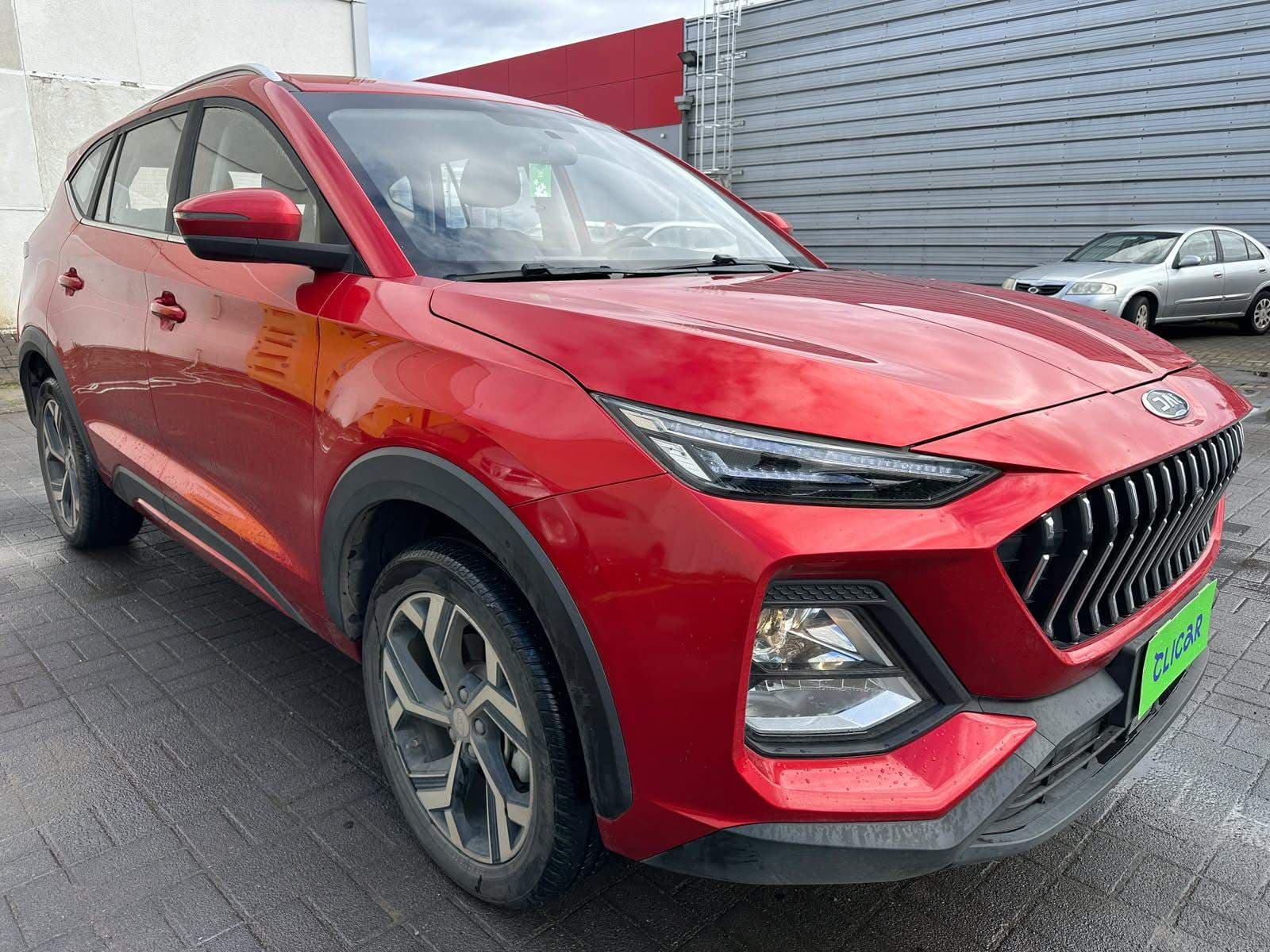 Suv Jac Js8