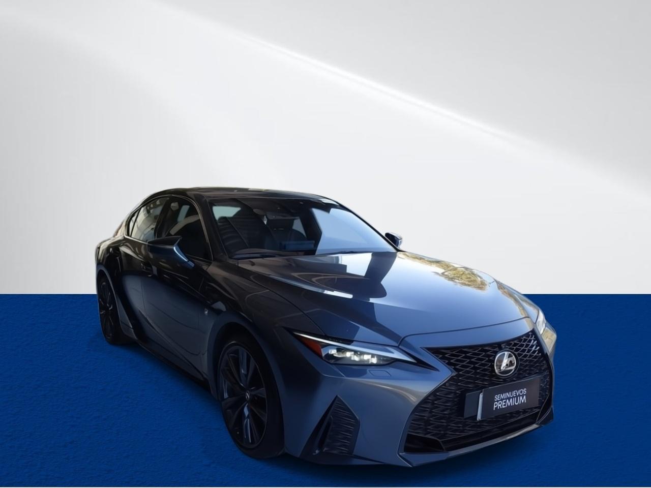 Automovil Lexus Is300