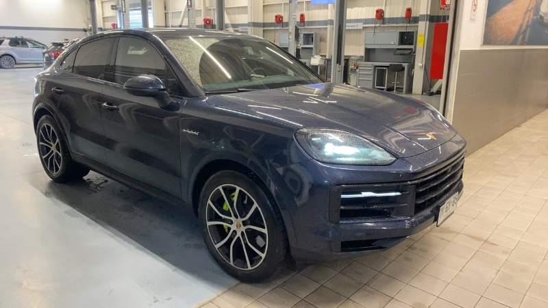 Station Wagon Porsche Cayenne