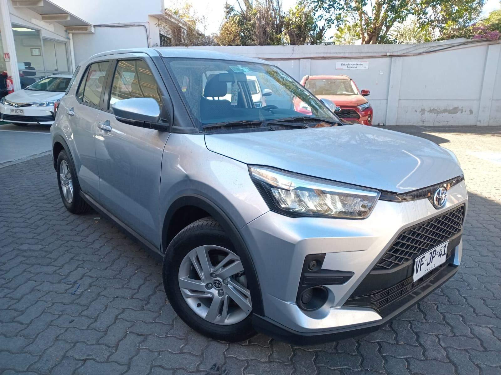 Suv Toyota Raize